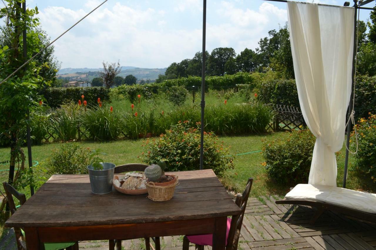 Il Giardino B&B Кастельветро-ді-Модена Екстер'єр фото
